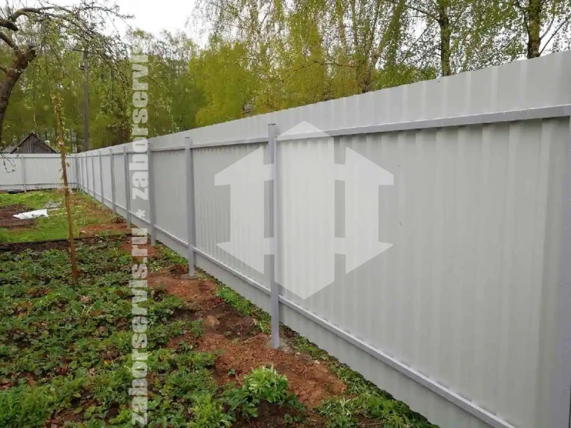 Забор из профнастила с воротам 73 метра
