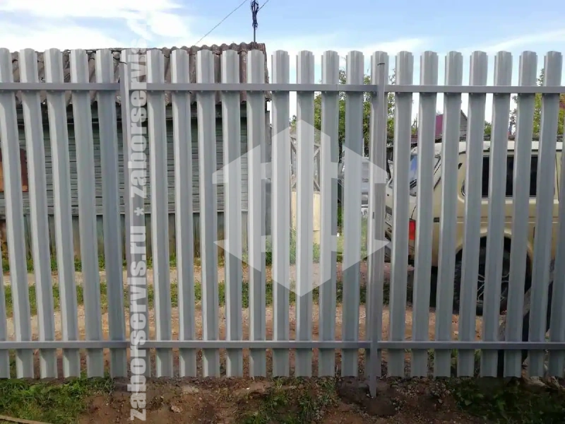 Забор из металлического штакетника оцинкованный 60 метров