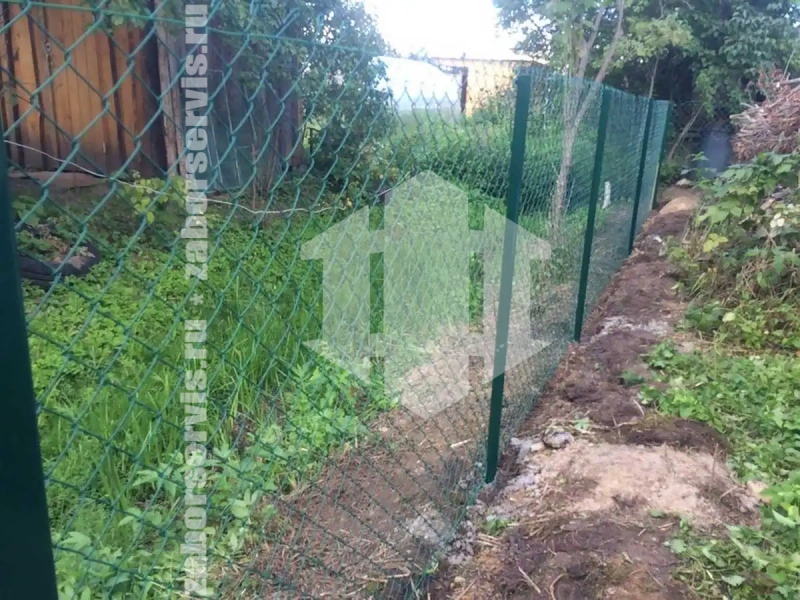 Забор из сетки рабицы с проволокой 74 метра