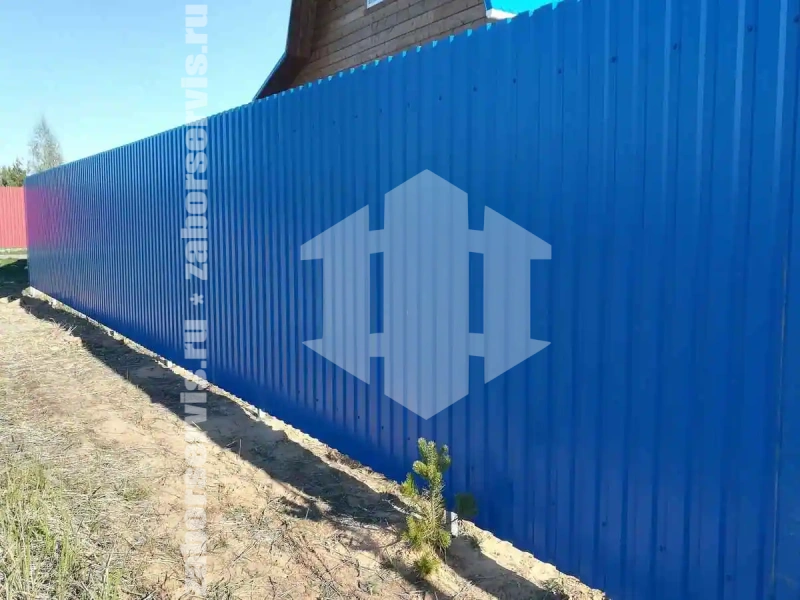 Забор из профнастила с воротам 74 метра