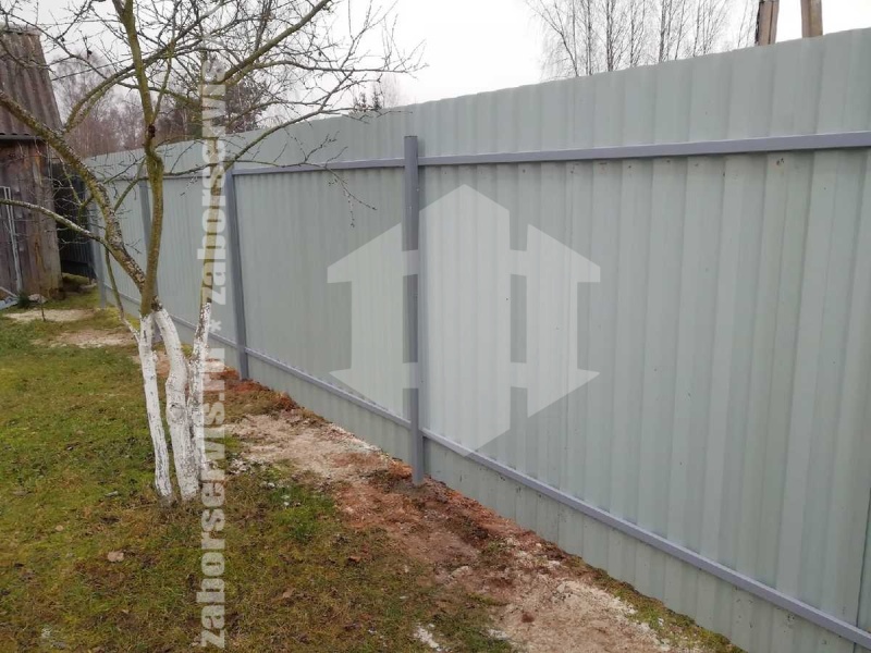 Забор из профнастила с бетонированием столбов 16 соток