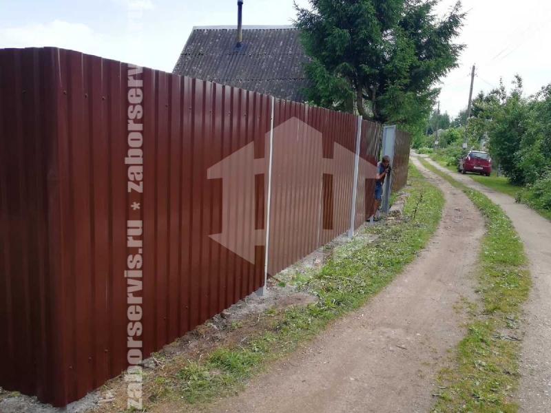 Забор из профнастила с бетонированием столбов 160 метров