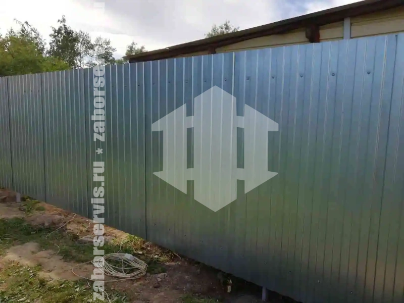 Забор из профнастила оцинкованный 57 метров