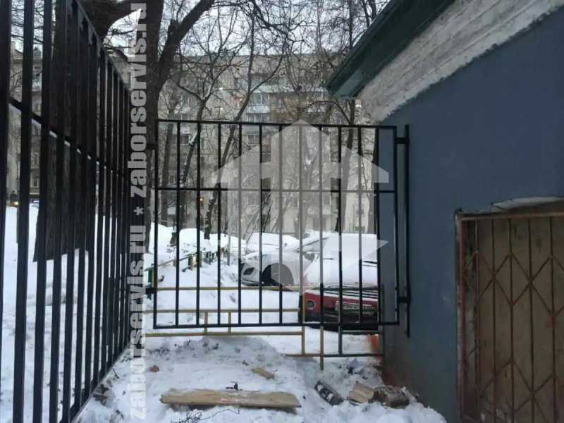 Металлический секционный сварной забор 65 метров