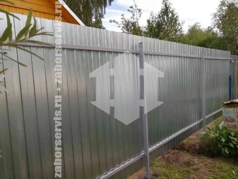 Забор из профнастила оцинкованный 57 метров