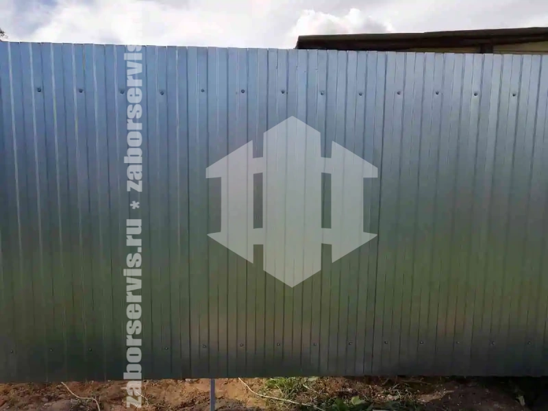 Забор из профнастила оцинкованный 57 метров