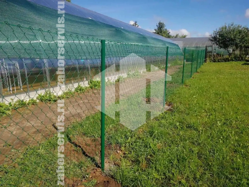 Забор из сетки рабицы в натяг с протяжкой арматуры 15 метров