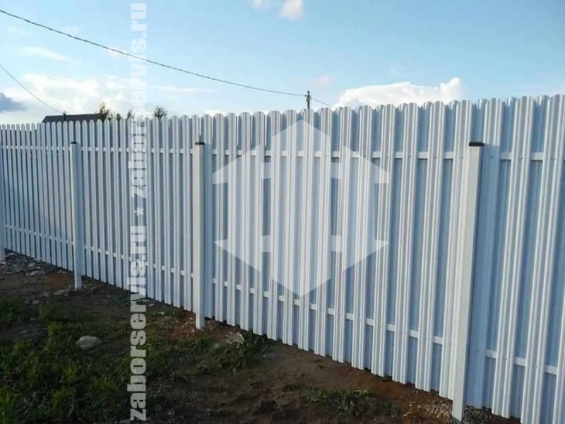 Забор из металлического штакетника оцинкованный 75 метров