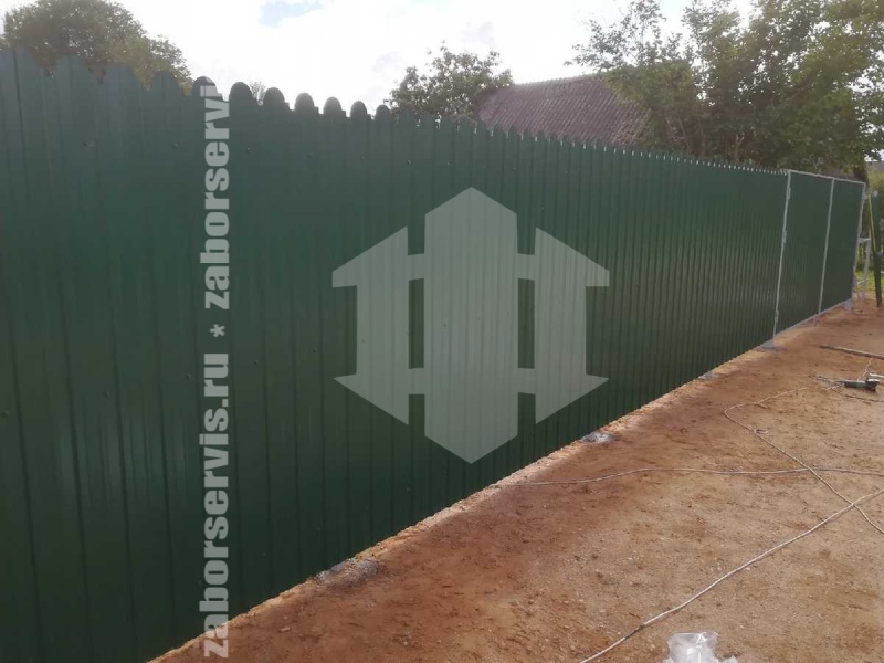 Забор из профнастила с бетонированием столбов 14 соток