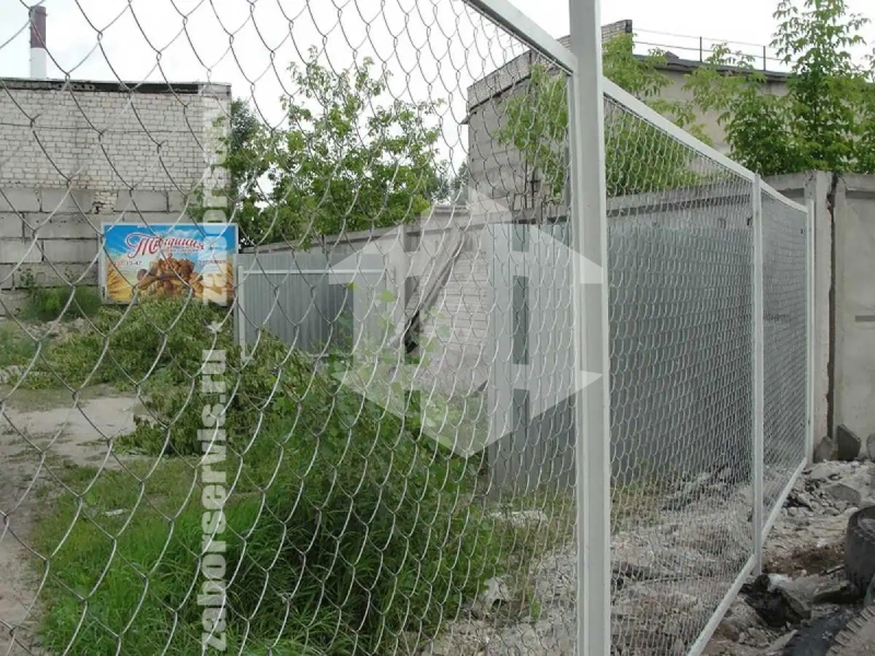 Забор из сетки рабицы в натяг секционный 10 соток