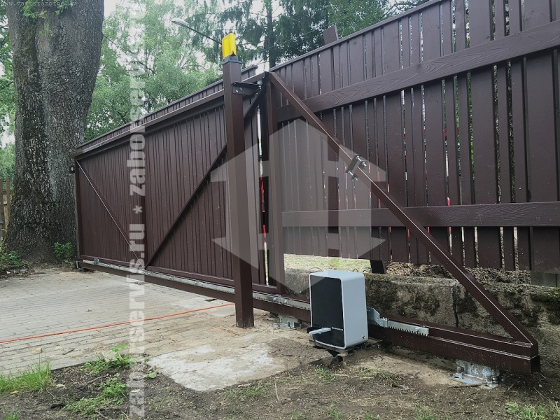 Ворота откатные из профнастила с автоматикой