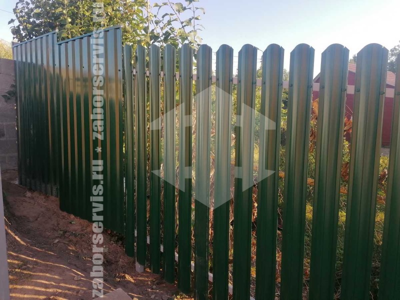 Штакетник для участка 50 метров